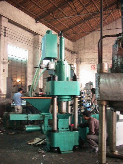 鑫源牌全自動金屬屑壓塊機(jī)A多噸位多型號按需定制