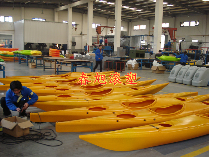 春旭滾塑模具塑料制皮劃艇等水上設(shè)施代加工
