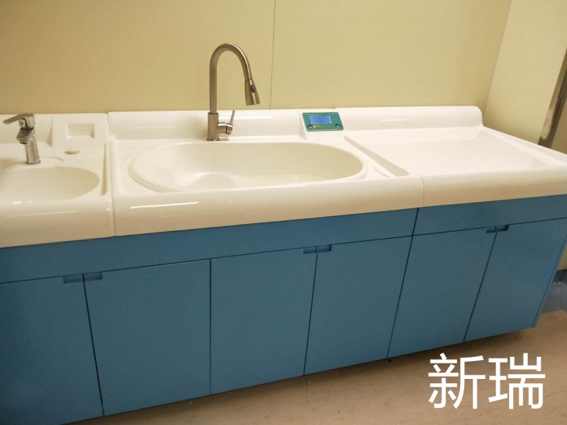 嬰兒洗浴設(shè)備母嬰會(huì)所專用
